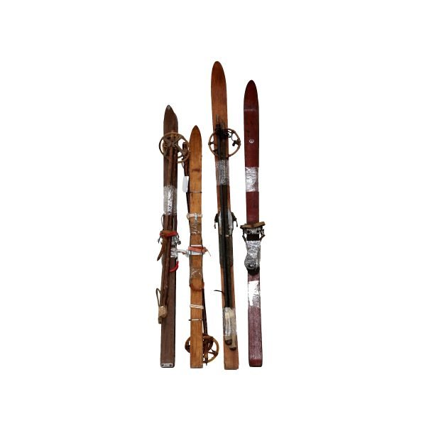 VINTAGE CHILDREN'S SKIS